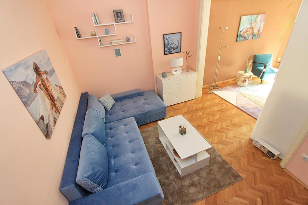 Colorful Apartment Sofya Dış mekan fotoğraf