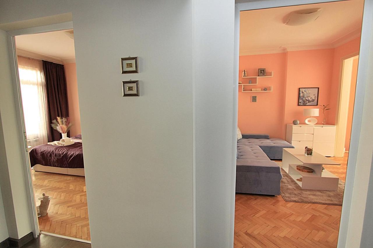 Colorful Apartment Sofya Dış mekan fotoğraf